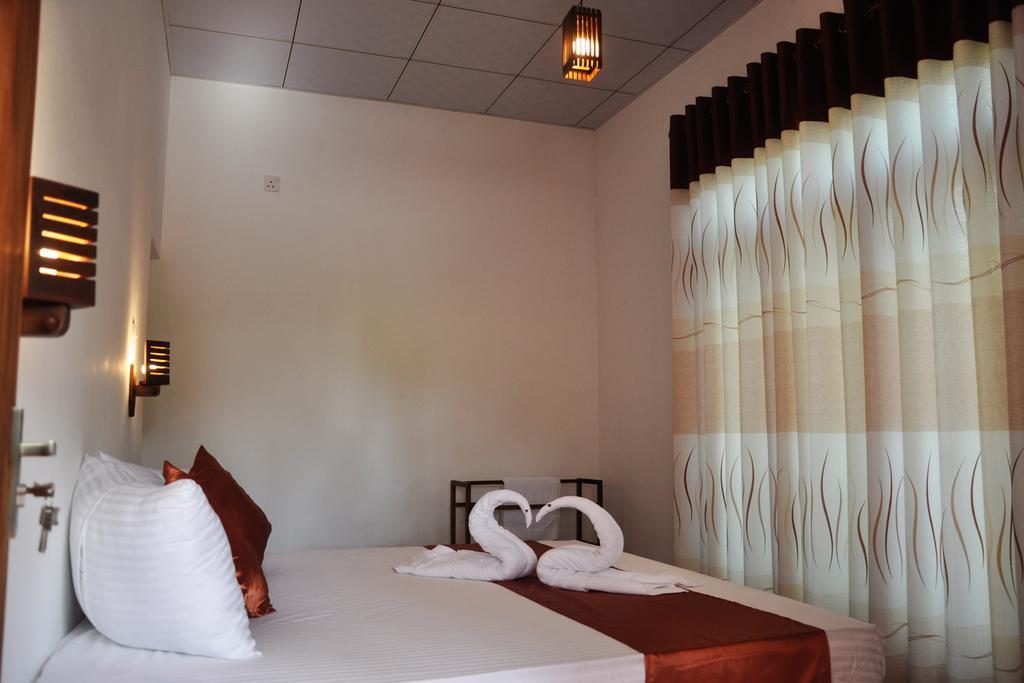 Hotel Coconut Garden House Udawalawe Zewnętrze zdjęcie